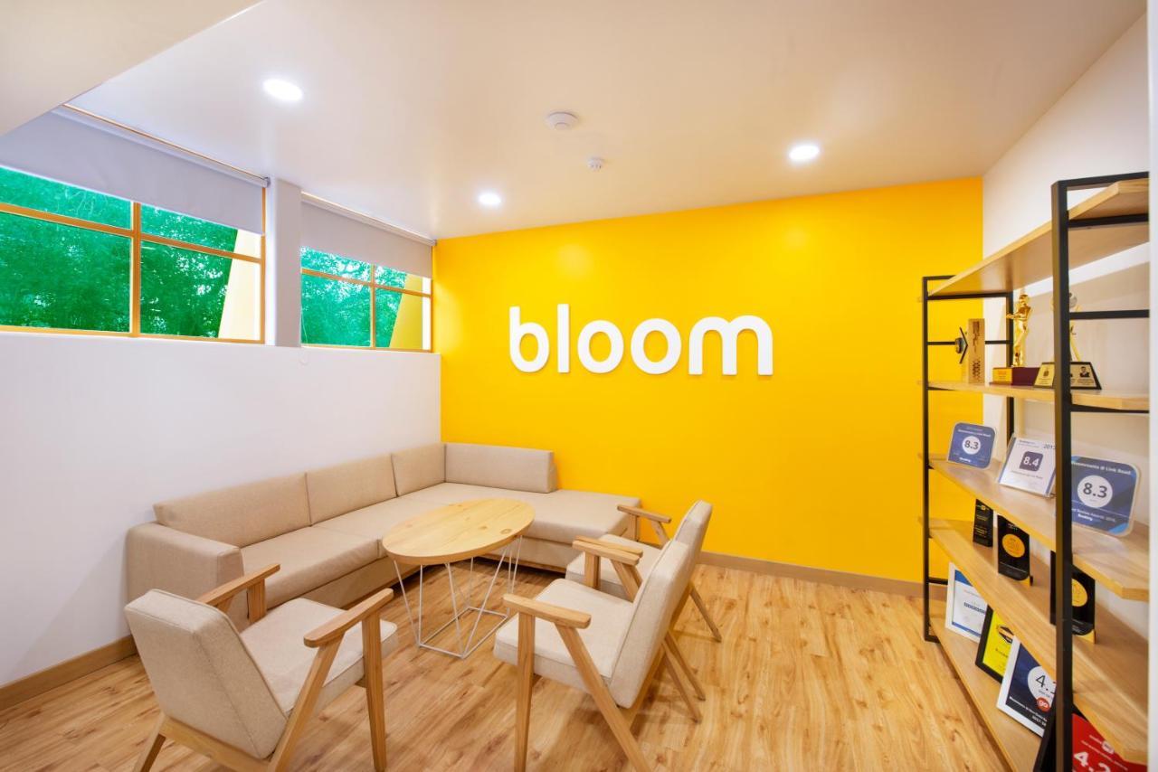 Bloomrooms @ Janpath Ню Делхи Екстериор снимка
